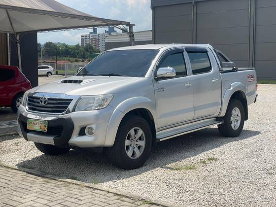 TOYOTA HILUX 3.0 SRV 4X4 CD 16V TURBO INTERCOOLER DIESEL 4P AUTOMÁTICO